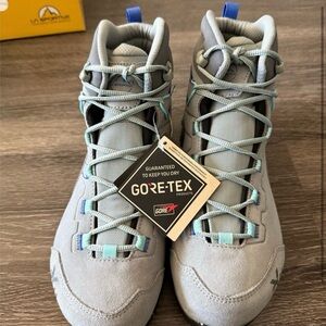 La Sportiva TX Hike Mid leather GTX hiking boot